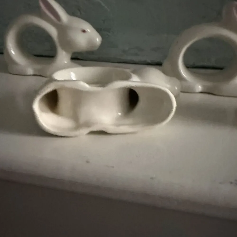 Vintage Japan White Bunny Rabbit Napkin Rings Ceramic Porcelain Easter Set Of 4